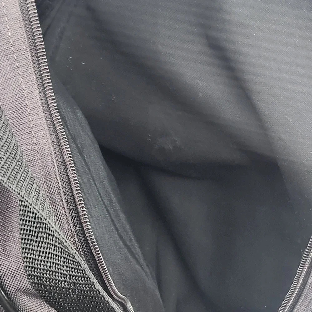 Adidas Black 24 inch Duffel Bag Large Logo Gym Travel‎ Sports Weekender Bag